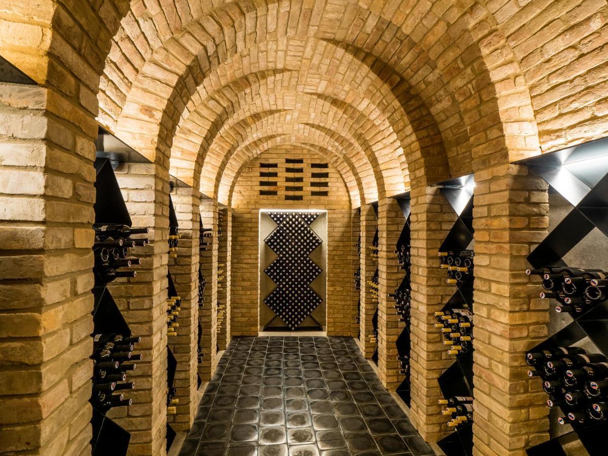 Vinarstvo Predium Vrable Otel Dış mekan fotoğraf